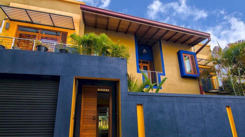 Oyo 437 Amali Residence Nugegoda Exteriör bild